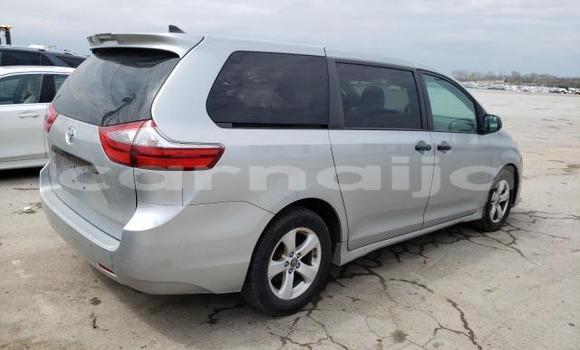 Acheter Import Voiture Toyota Sienna Autre à Lagos, État de Lagos Acheter Import Voiture Toyota Sienna Autre à Lagos, État de Lagos