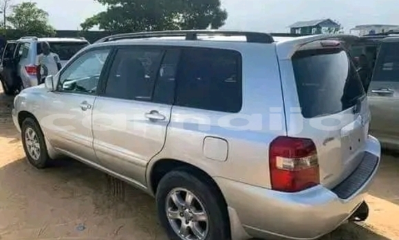 Buy New Toyota Highlander Silver Car in Ibadan in Oyo State Buy New Toyota Highlander Silver Car in Ibadan in Oyo State