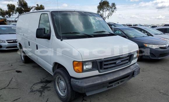Buy New Ford Econoline White Car in Badagry in Lagos State Buy New Ford Econoline White Car in Badagry in Lagos State
