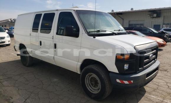 Acheter Neuf Voiture Ford Econoline Blanc à Badagry, État de Lagos Acheter Neuf Voiture Ford Econoline Blanc à Badagry, État de Lagos