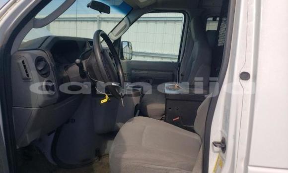 Acheter Neuf Voiture Ford Econoline Blanc à Badagry, État de Lagos Acheter Neuf Voiture Ford Econoline Blanc à Badagry, État de Lagos