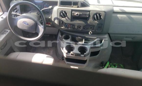 Acheter Neuf Voiture Ford Econoline Blanc à Badagry, État de Lagos Acheter Neuf Voiture Ford Econoline Blanc à Badagry, État de Lagos