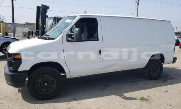 Buy New Ford Econoline White Car in Badagry in Lagos State Buy New Ford Econoline White Car in Badagry in Lagos State