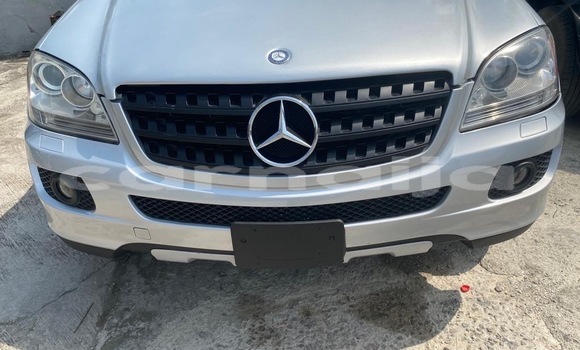 Acheter Occasion Voiture Mercedes-Benz ML–Class Gris à Lagos, État de Lagos