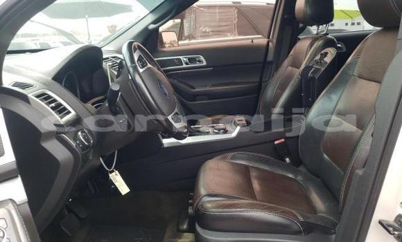 Acheter Neuf Voiture Ford Explorer Blanc à Badagry, État de Lagos Acheter Neuf Voiture Ford Explorer Blanc à Badagry, État de Lagos