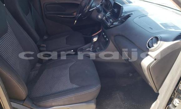 Acheter Neuf Voiture Ford Fairlane Noir à Badagry, État de Lagos Acheter Neuf Voiture Ford Fairlane Noir à Badagry, État de Lagos