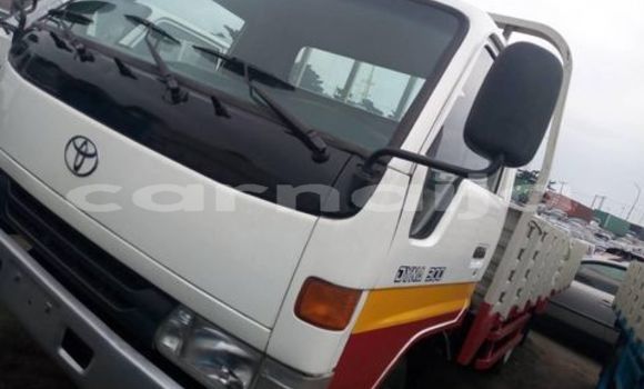 Acheter Import Utilitaire Toyota Dyna Blanc à Daura, Katsina Acheter Import Utilitaire Toyota Dyna Blanc à Daura, Katsina