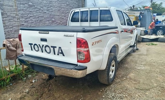 Acheter Occasion Voiture Toyota Hilux Blanc à Lagos, État de Lagos Acheter Occasion Voiture Toyota Hilux Blanc à Lagos, État de Lagos