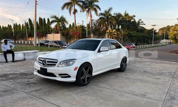 Buy Used Mercedes Viano White Car in Lagos in Lagos State Buy Used Mercedes Viano White Car in Lagos in Lagos State