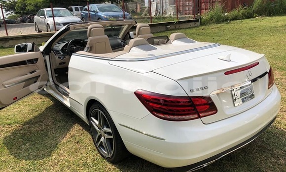 Buy Used Mercedes Viano White Car in Lagos in Lagos State Buy Used Mercedes Viano White Car in Lagos in Lagos State