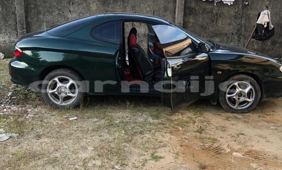Acheter Occasion Voiture Hyundai Trajet Noir à Lagos, État de Lagos Acheter Occasion Voiture Hyundai Trajet Noir à Lagos, État de Lagos