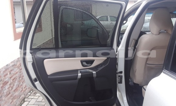 Acheter Neuf Voiture Volvo V40 Blanc à Lagos, État de Lagos Acheter Neuf Voiture Volvo V40 Blanc à Lagos, État de Lagos