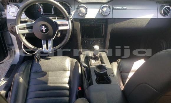 Acheter Neuf Voiture Ford Mustang Rouge à Badagry, État de Lagos Acheter Neuf Voiture Ford Mustang Rouge à Badagry, État de Lagos