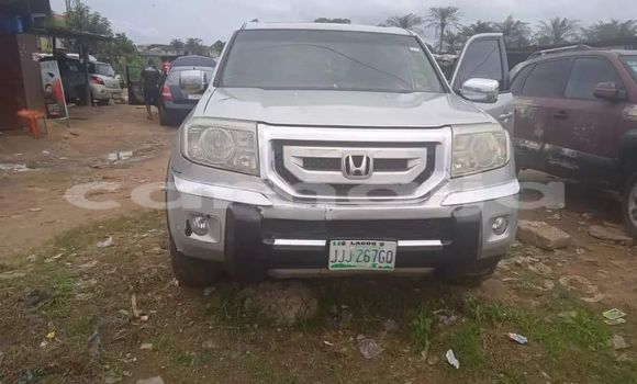 Buy Used Honda Pilot White Car in Lagos in Lagos State Buy Used Honda Pilot White Car in Lagos in Lagos State