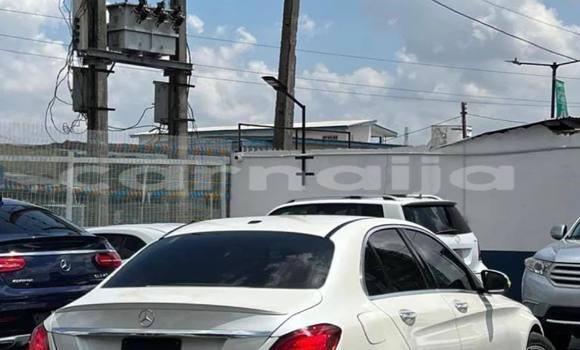 Buy Used Mercedes-Benz C250 coupe White Car in Lagos in Lagos State Buy Used Mercedes-Benz C250 coupe White Car in Lagos in Lagos State