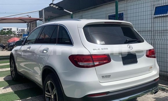 Buy Used Mercedes-Benz GLC Coupe White Car in Lagos in Lagos State Buy Used Mercedes-Benz GLC Coupe White Car in Lagos in Lagos State