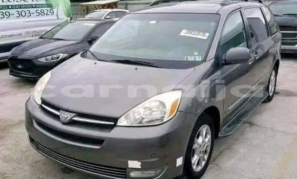 Buy Used Toyota Sienna Silver Car in Ikere–Ekiti in Ekiti State