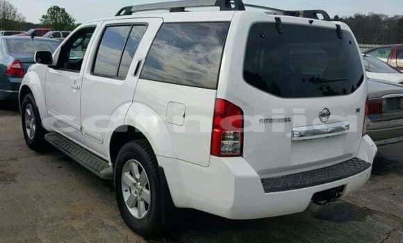 Acheter Import Voiture Nissan Pathfinder Blanc à Lagos, État de Lagos Acheter Import Voiture Nissan Pathfinder Blanc à Lagos, État de Lagos