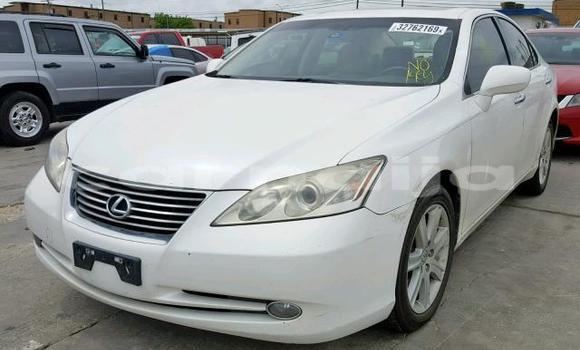 Buy Import Lexus ES White Car in Daura in Katsina Buy Import Lexus ES White Car in Daura in Katsina