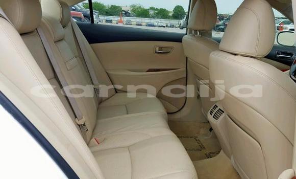 Buy Import Lexus ES White Car in Daura in Katsina Buy Import Lexus ES White Car in Daura in Katsina