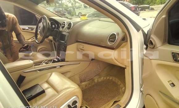 Acheter Occasion Voiture Mercedes-Benz GLC Blanc à Lagos, État de Lagos Acheter Occasion Voiture Mercedes-Benz GLC Blanc à Lagos, État de Lagos