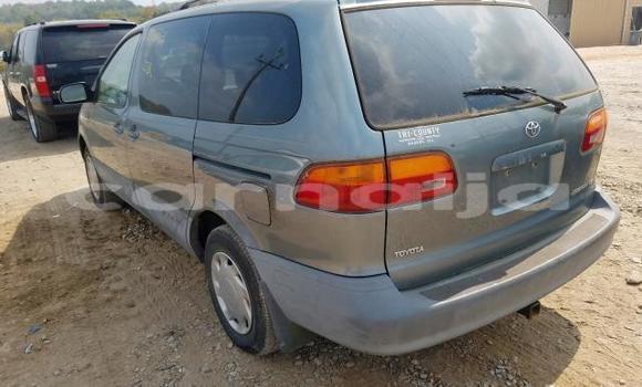 Buy Import Toyota Sienna Other Car in Daura in Katsina Buy Import Toyota Sienna Other Car in Daura in Katsina