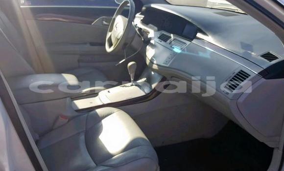 Buy Import Toyota Avalon White Car in Daura in Katsina Buy Import Toyota Avalon White Car in Daura in Katsina