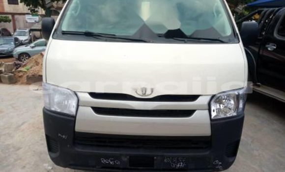 Buy Import Toyota Hiace White Car in Daura in Katsina Buy Import Toyota Hiace White Car in Daura in Katsina