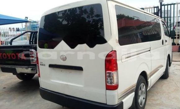 Buy Import Toyota Hiace White Car in Daura in Katsina Buy Import Toyota Hiace White Car in Daura in Katsina