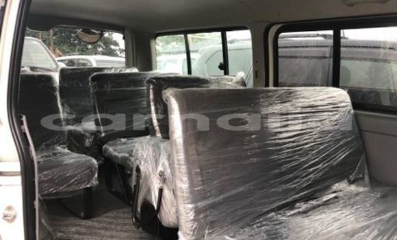 Buy Import Toyota Hiace White Car in Daura in Katsina Buy Import Toyota Hiace White Car in Daura in Katsina