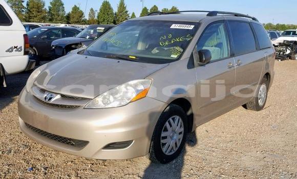 Buy Import Toyota Sienna Other Car in Daura in Katsina Buy Import Toyota Sienna Other Car in Daura in Katsina