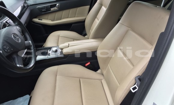 Acheter Occasion Voiture Mercedes-Benz CLK–Class Blanc à Ado–Ekiti, État d'Ekiti Acheter Occasion Voiture Mercedes-Benz CLK–Class Blanc à Ado–Ekiti, État d'Ekiti