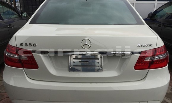 Acheter Occasion Voiture Mercedes-Benz CLK–Class Blanc à Ado–Ekiti, État d'Ekiti Acheter Occasion Voiture Mercedes-Benz CLK–Class Blanc à Ado–Ekiti, État d'Ekiti