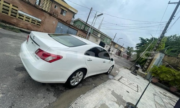 Acheter Occasion Voiture Lexus ES Blanc à Lagos, État de Lagos Acheter Occasion Voiture Lexus ES Blanc à Lagos, État de Lagos