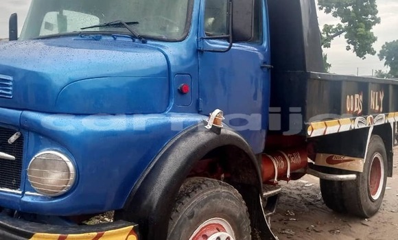 Buy Used Mercedes Viano Blue Car in Lagos in Lagos State