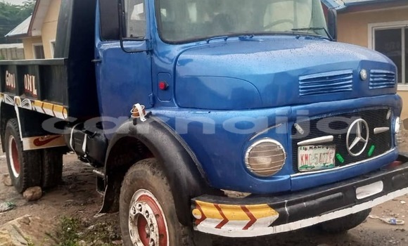 Buy Used Mercedes Viano Blue Car in Lagos in Lagos State Buy Used Mercedes Viano Blue Car in Lagos in Lagos State