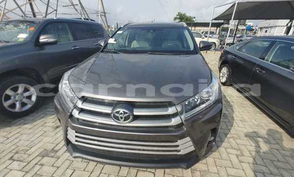 Buy New Toyota Highlander Black Car in Lagos in Lagos State