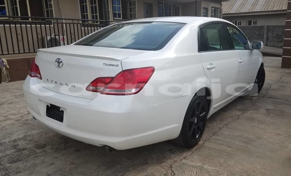Acheter Occasion Voiture Toyota Aurion Blanc à Barkin Ladi, État du Plateau Acheter Occasion Voiture Toyota Aurion Blanc à Barkin Ladi, État du Plateau