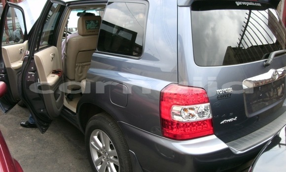 Acheter Occasion Voiture Toyota Highlander Marron à Ijebu–Ode, État d'Ogun Acheter Occasion Voiture Toyota Highlander Marron à Ijebu–Ode, État d'Ogun