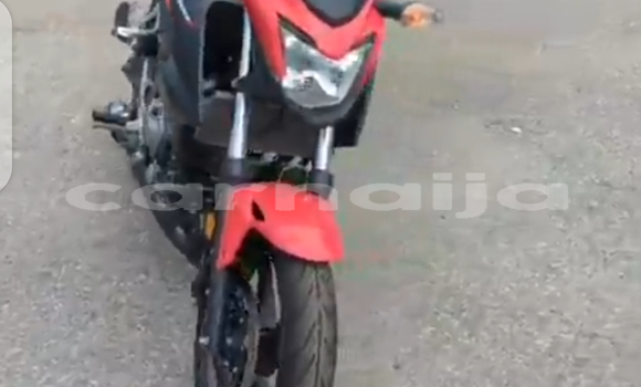 Acheter Occasion Moto Honda CB Rouge à Port Harcourt, Rivers State Acheter Occasion Moto Honda CB Rouge à Port Harcourt, Rivers State