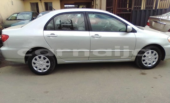 Acheter Occasion Voiture Toyota Corolla Blanc à Abejukolo, État de Kogi