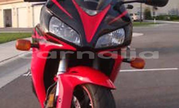 Acheter Occasion Moto Honda CBR 1000 RR Rouge à Lagos, État de Lagos