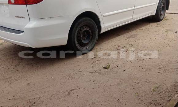 Acheter Occasion Voiture Toyota Sienna Blanc à Abuja, État de Lagos Acheter Occasion Voiture Toyota Sienna Blanc à Abuja, État de Lagos