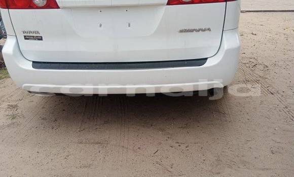 Acheter Occasion Voiture Toyota Sienna Blanc à Abuja, État de Lagos Acheter Occasion Voiture Toyota Sienna Blanc à Abuja, État de Lagos