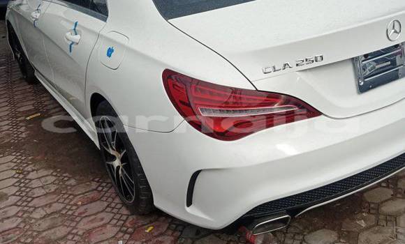 Acheter Occasion Voiture Mercedes-Benz CLA-klasse Blanc à Abuja, État de Lagos Acheter Occasion Voiture Mercedes-Benz CLA-klasse Blanc à Abuja, État de Lagos