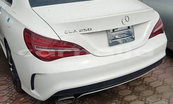 Acheter Occasion Voiture Mercedes-Benz CLA-klasse Blanc à Abuja, État de Lagos Acheter Occasion Voiture Mercedes-Benz CLA-klasse Blanc à Abuja, État de Lagos