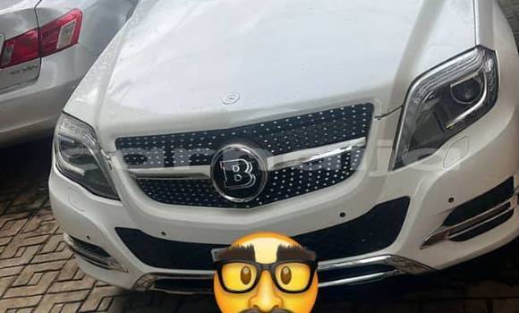 Acheter Occasion Voiture Mercedes-Benz GLK–Class Blanc à Abuja, État de Lagos Acheter Occasion Voiture Mercedes-Benz GLK–Class Blanc à Abuja, État de Lagos