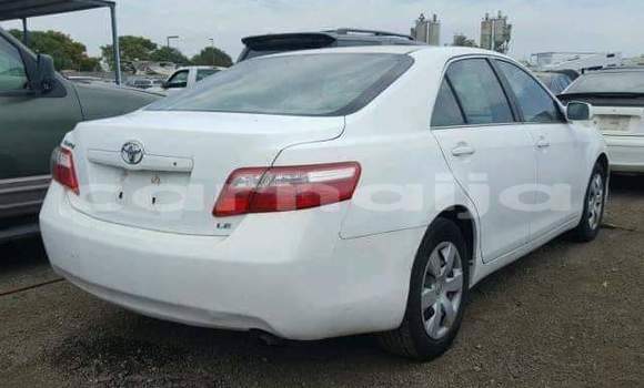 Acheter Import Voiture Toyota Camry Blanc à Lagos, État de Lagos Acheter Import Voiture Toyota Camry Blanc à Lagos, État de Lagos
