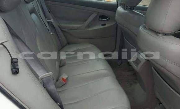 Acheter Import Voiture Toyota Camry Blanc à Lagos, État de Lagos Acheter Import Voiture Toyota Camry Blanc à Lagos, État de Lagos