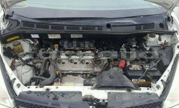 Acheter Import Voiture Toyota Sienna Blanc à Lagos, État de Lagos Acheter Import Voiture Toyota Sienna Blanc à Lagos, État de Lagos